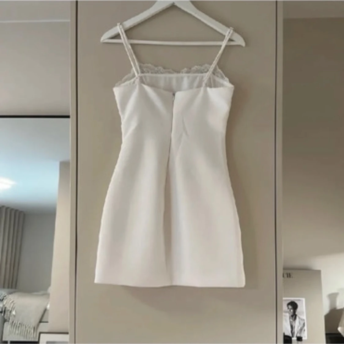 Vit klänning från Zara - 90