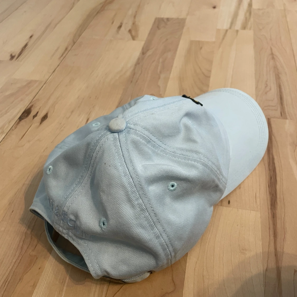 Ljusblå keps från Lyle & Scott - 91