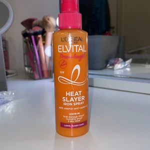 L'Oréal Paris Elvital Dream Length Heat Slayer - Värmeskydd! Använt få antal gånger jättebra för håret och skyddar från värme superbra!