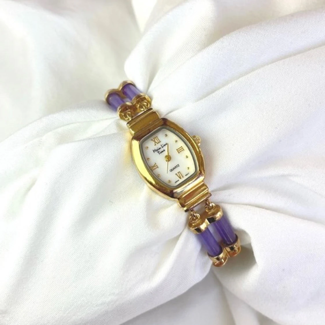 Färgglad vintage klocka 