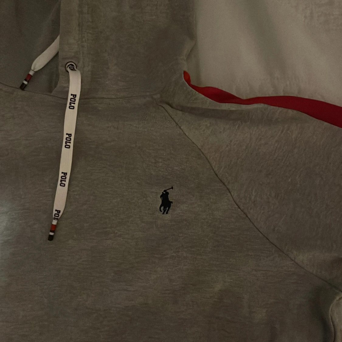 Grå hoodie från Polo Ralph Lauren - 90