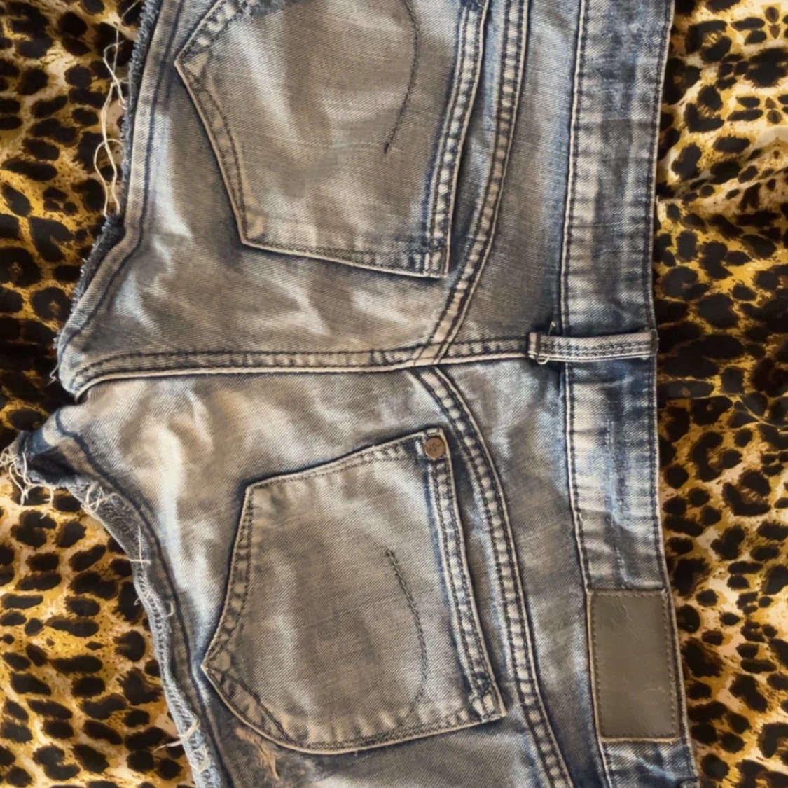 Blå jeansshorts från NOW - 90