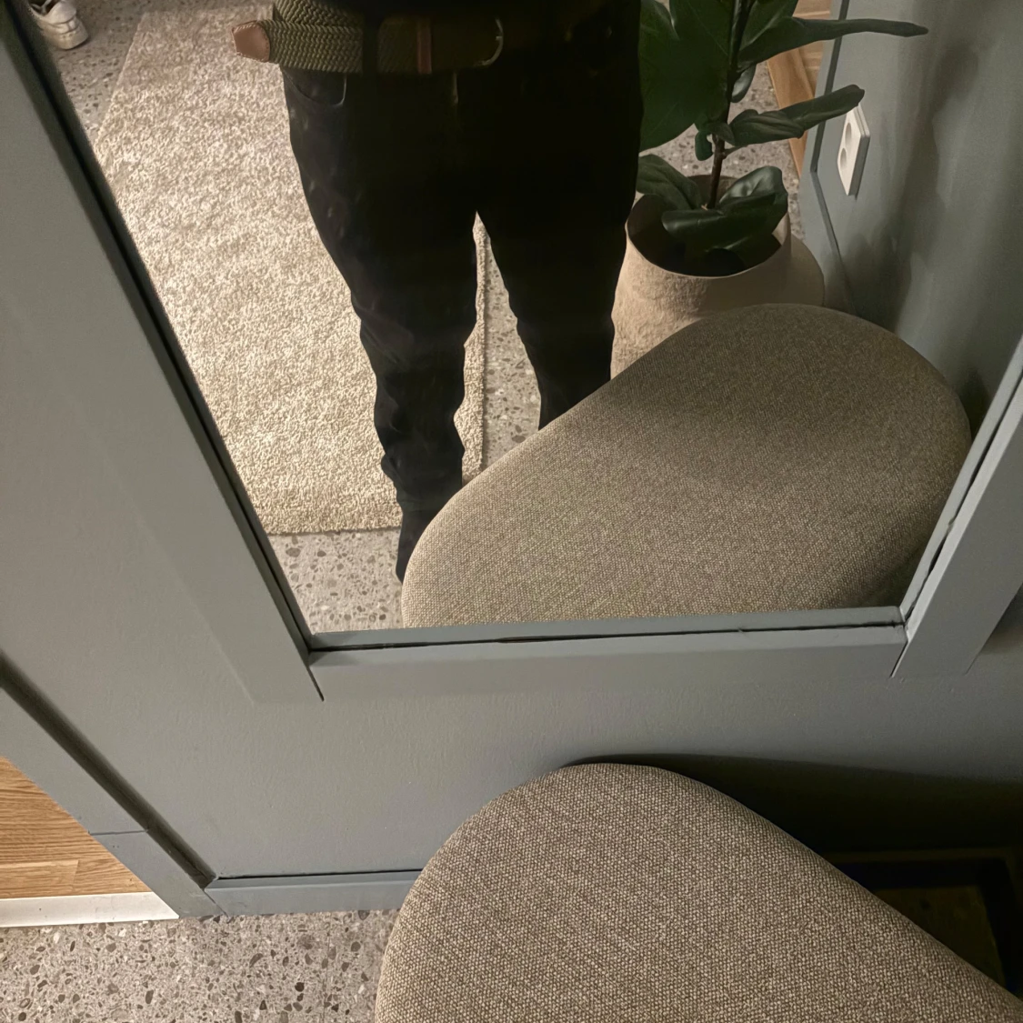 Grönt flätat bälte med bruna detaljer - 90