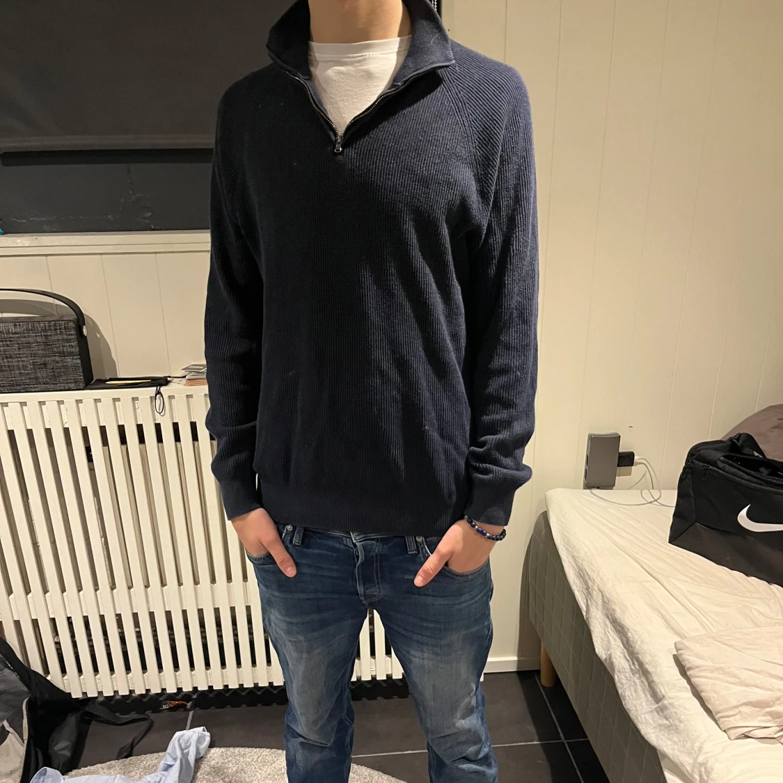 Mörkblå stickad halfzip 