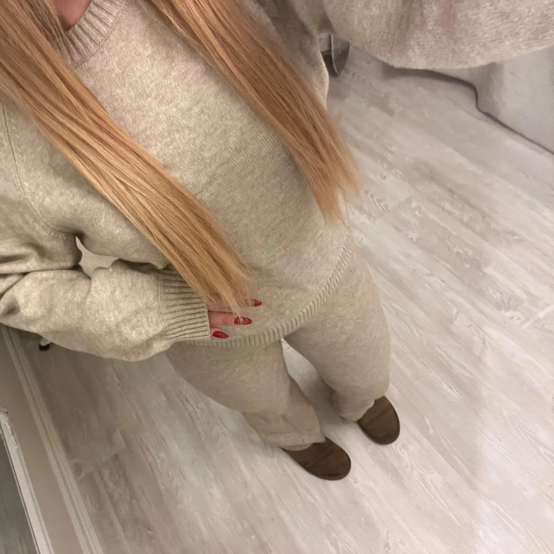 Beige stickat sett - 3