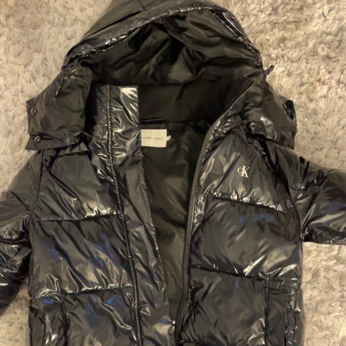 Svart pufferjacka från Calvin Klein - 92