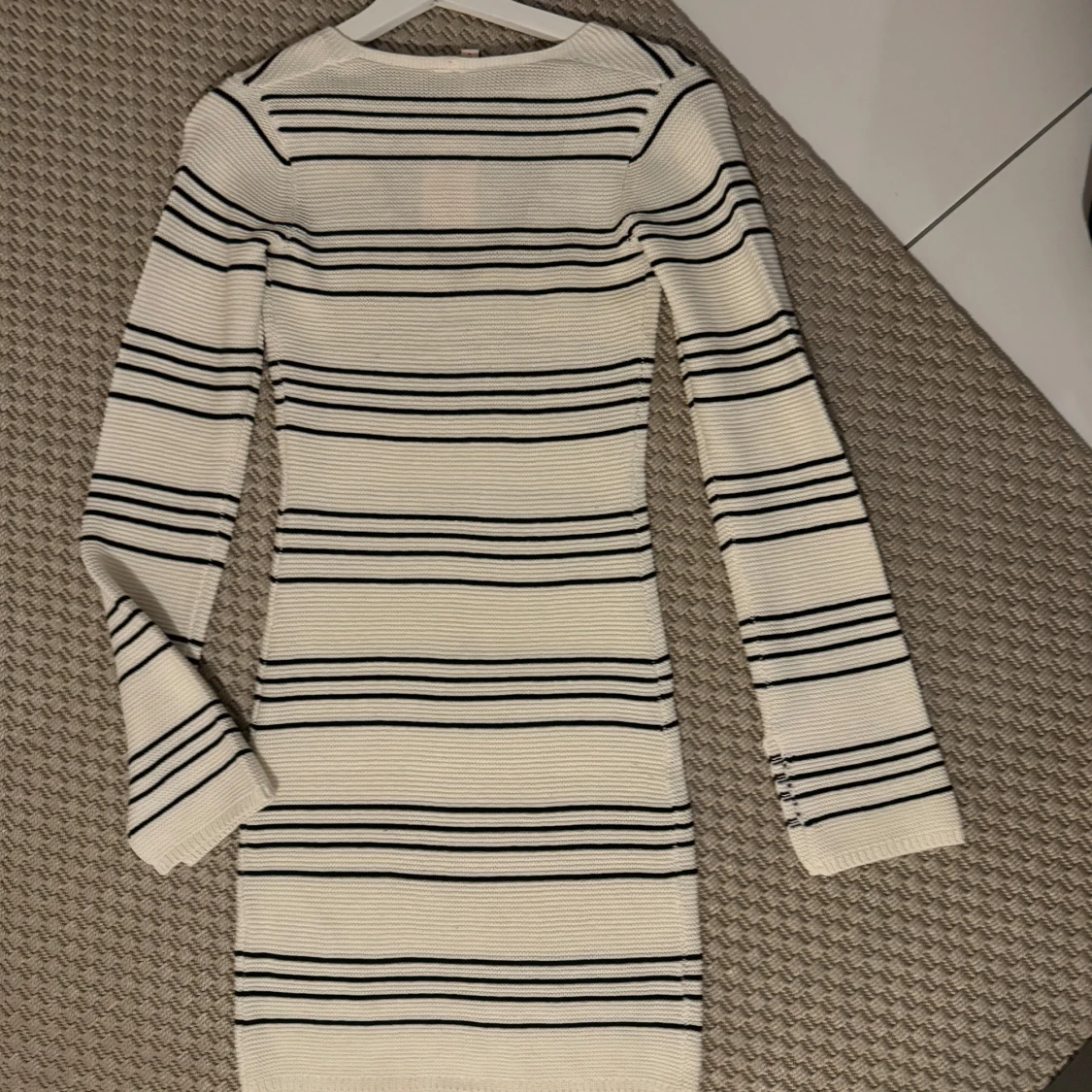 Randig klänning från Nelly - 91