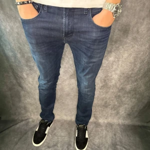 REPLAY GROVER JEANS  - // Replay Grover  jeans | Storlek W30/L32 | Nypris runt 1800kr | Kontakta för fler frågor eller funderingar // Deluxecloset 