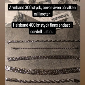 Kejsar, cordell och pansar allt nyskick - Säljer stilrena armband och halsband i råstfrittstål. Armbanden kostar 300 kr styck och priset varierar beroende på millimeterstorlek. Halsbanden finns i cordell-stil och kostar 400 kr styck. Perfekta för både vardag och fest! Ångerrätt 14 dagar, alltid pengarna tillbaka vid minsta missnöjd. 