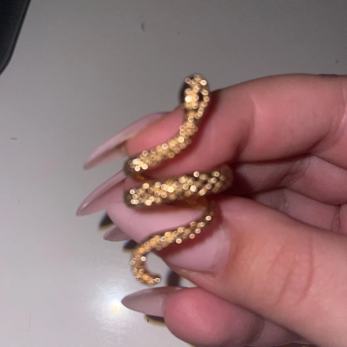 Guldfärgad ormring - 92