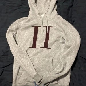 Les Deux hoodie - Jättefint skick, storlek M