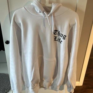 Hoodie - Helt ny, aldrig använd 