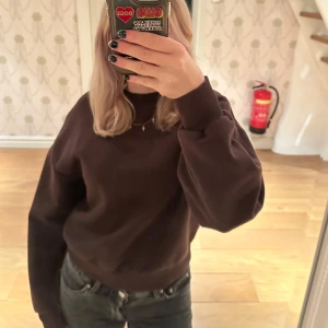 Brun sweatshirt - En brun sweatshirt från gina 🤎 Bra skick🤎