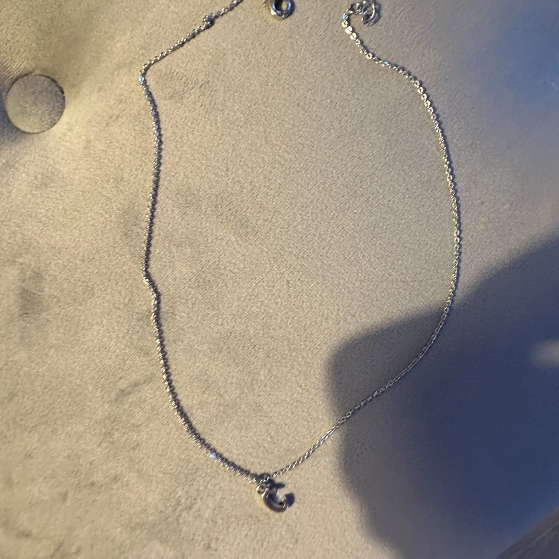 Silverhalsband med bokstavsberlock - 90