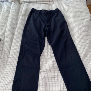 Linnebyxor - Linnebyxor som nästan aldrig är använda. Väldigt bra skick. 