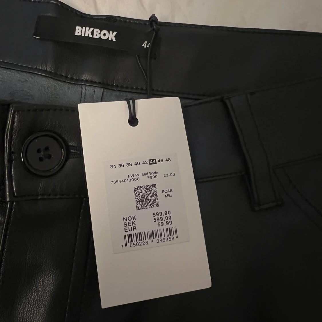 Lösa skinn byxor  - 92