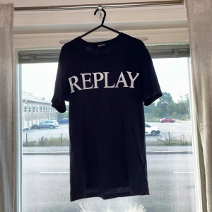 Replay T-Shirt - Fint skick!! Säljs pga storlek:)