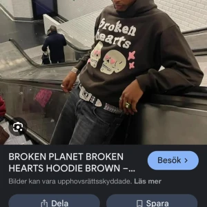 Broken planet hoodie  - Säljer min tvärkola broken planet hoodie. Tar gärna emot byten mot broken planet dress