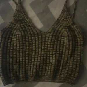 Grunge top - Fin grunge top, säljer för att har bytt still 