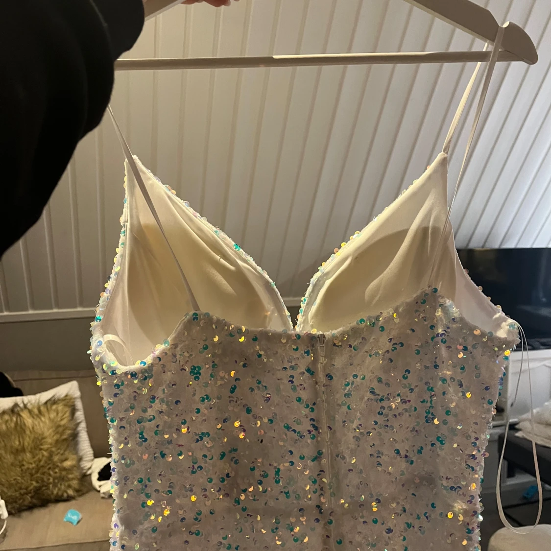 Vit glittrig lång balklänning - 3