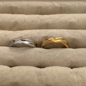 Nya ringar i lager!💍💍  - Alla som köper minst 3 ringar får en slumpmässig vald ring på köpet. Vid köp över tre ringar får man välja ringen som kommer på köpet🛍️🛍️