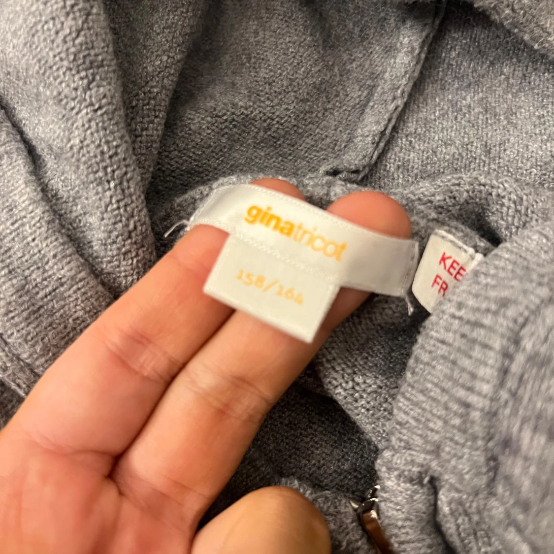 Grå tröja från Gina tricot  - 90