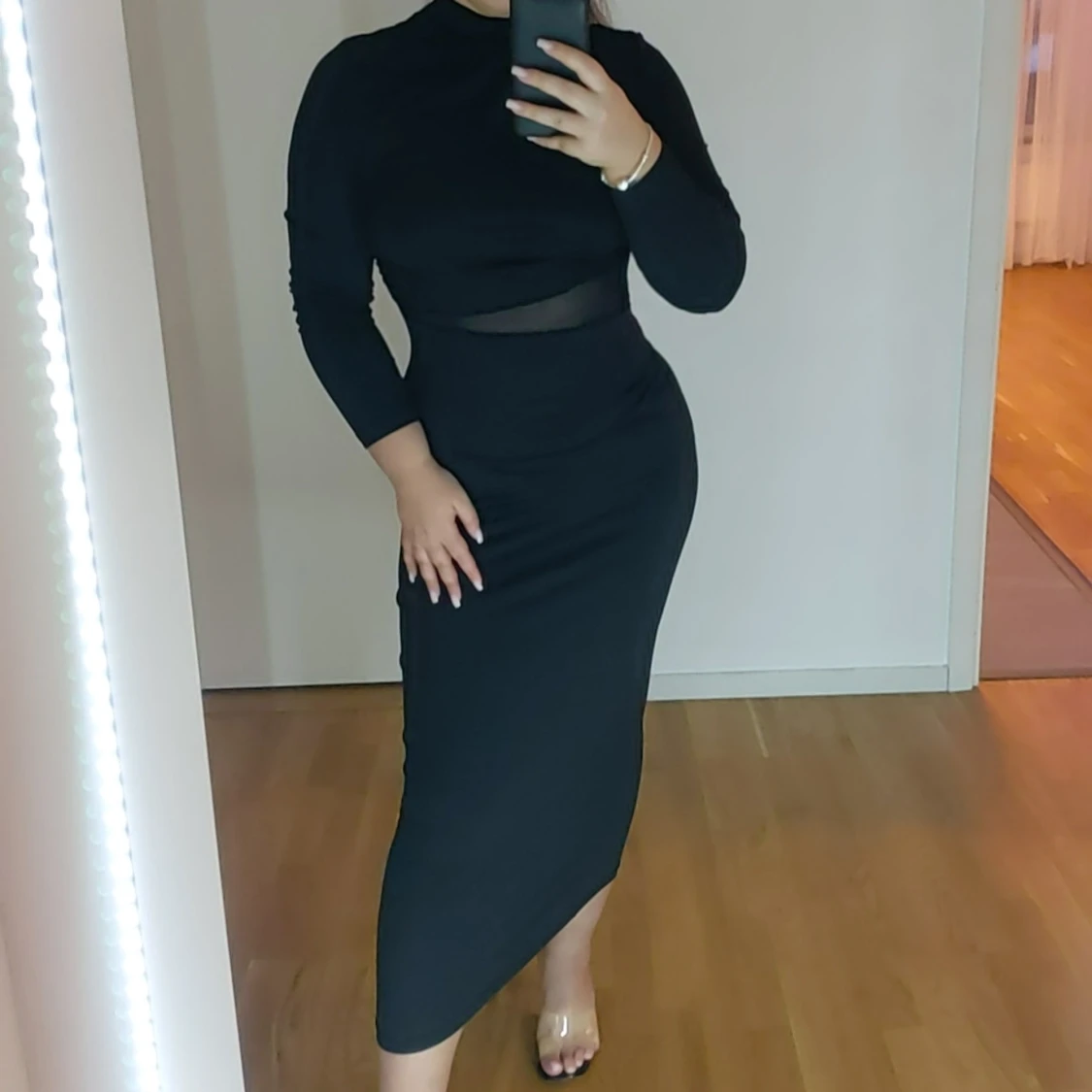 Long black dress - 90