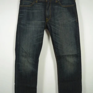 Levi's 506 - Säljer ett par sällsynta Levis 506 som inte görs längre. De är i bra skick och har en snygg tvätt. Hör av er om ni har frågor!