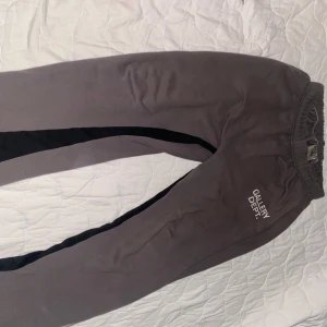 Galley dept byxor - Storlek m/L och jag alltid diskuterar priset 