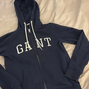 Gant kofta med luva - Bra skick 