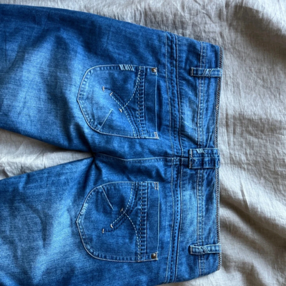 Snygga lågmidjade jeans 