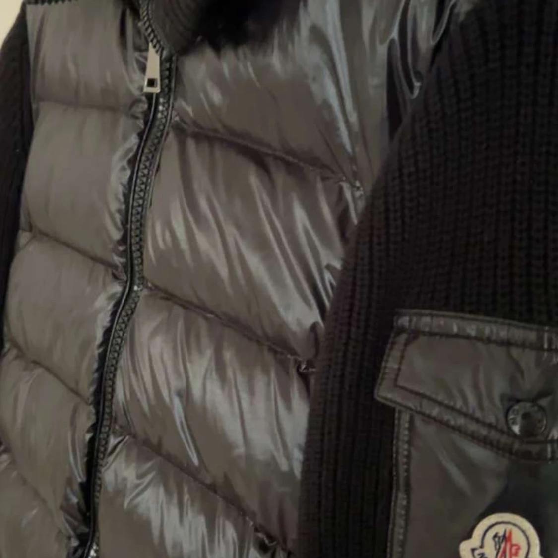 Svart dunjacka från Moncler - 91