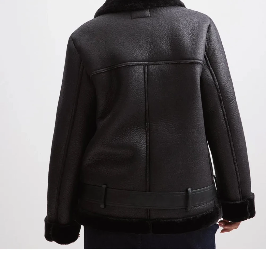 Svart jacka från NA-KD - 90