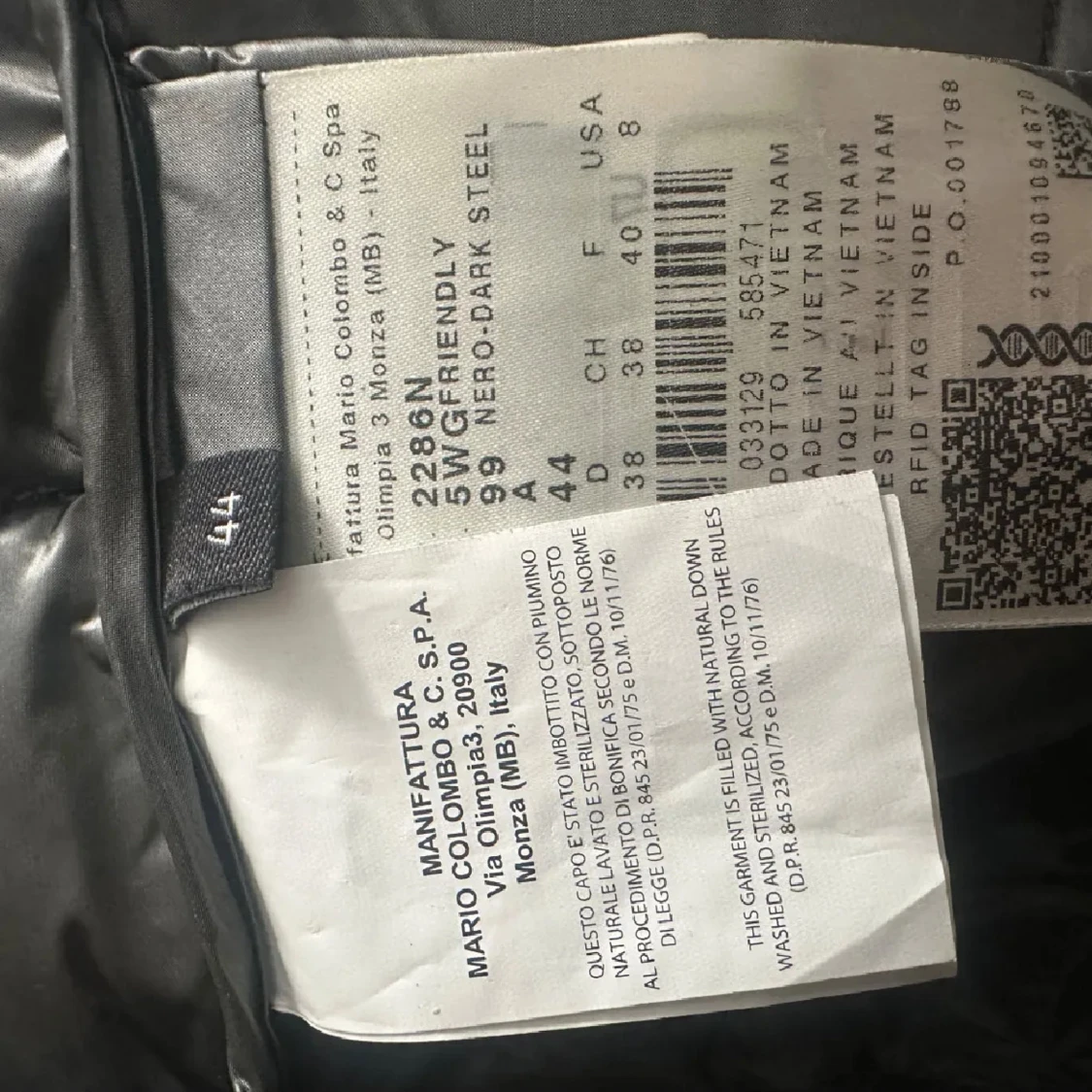 Svart dunjacka från Colmar - 93