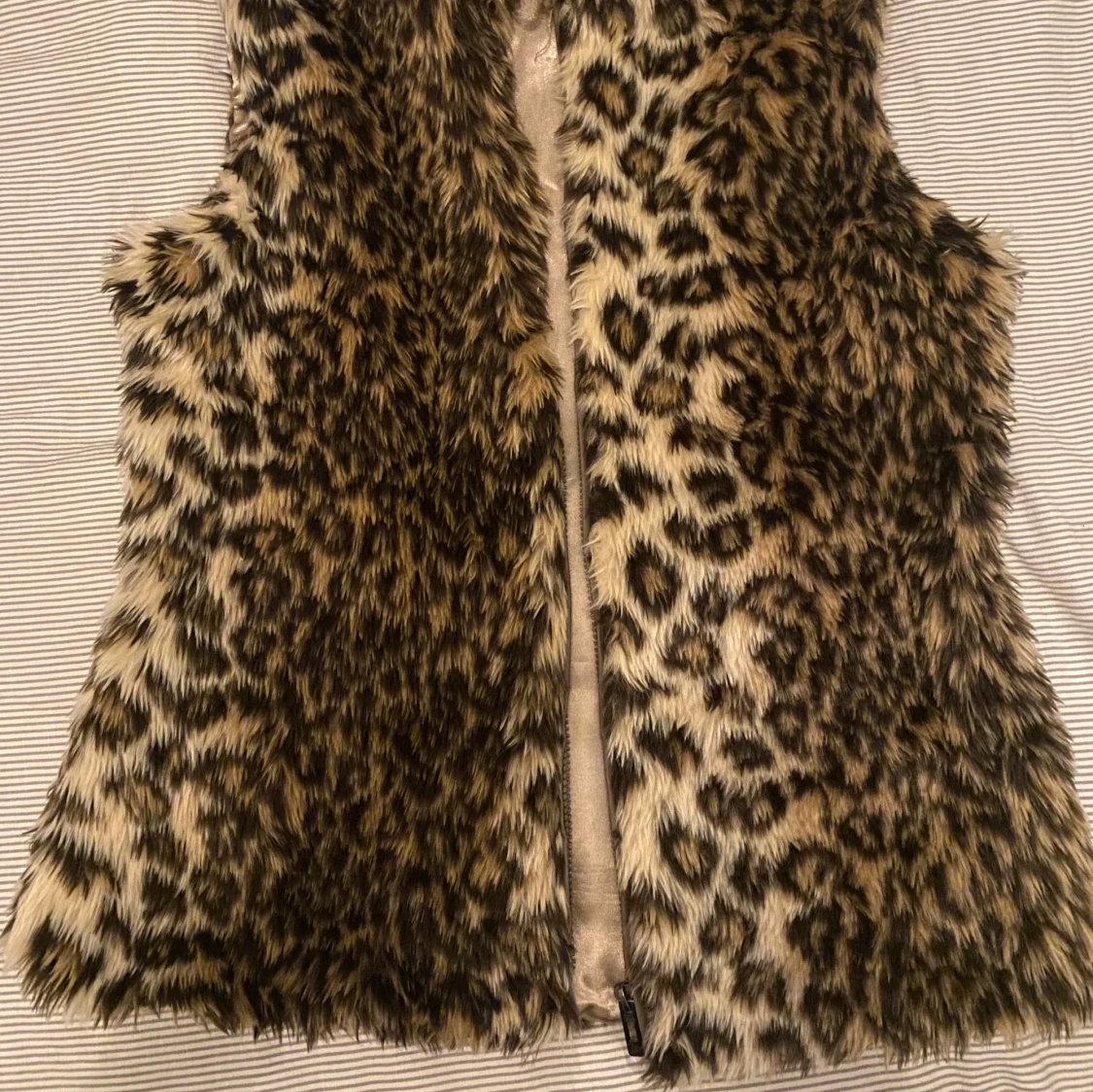 Leopardmönstrad pälsväst - 91
