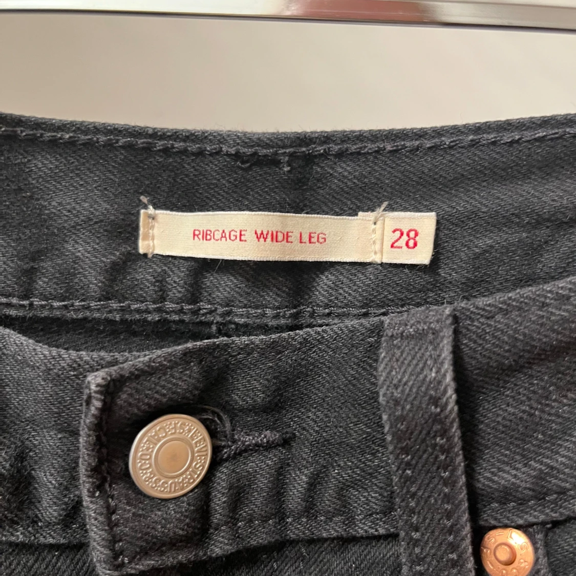 Levis Ribcage Wide Leg Jeans - 91