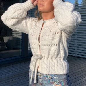 Asos kofta - Stickad Asos kofta i strl 38 nyskick, ej nopprig 🤍Nypris: 700kr