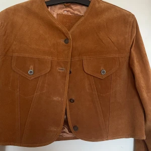 Mocka Jacka - fått den av min mormor, minst 20 år gammal & oanvänd av mig. Storlek M men sitter som en XS-S