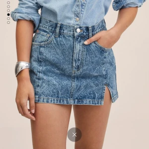 Jeanskjol  - En super fin kjol som aldrig har kommit till användning. 💕 Slutsåld online! 