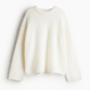 Mohair stickad tröja - storlek S! Aldrig använd bara provad, lappen kvar💕🫧