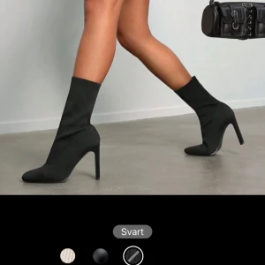 Klackar - Säljer dessa as snygga klackar då dom inte kommer till användning. Helt nya