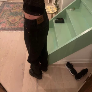 Svarta jeans - Sweetsktbs jeans