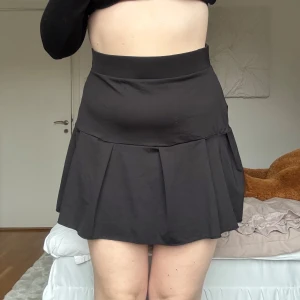 Kjol - M - Kjol i storlek M, säljs för 50kr