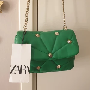 zara väska - ny med lappen kvar 