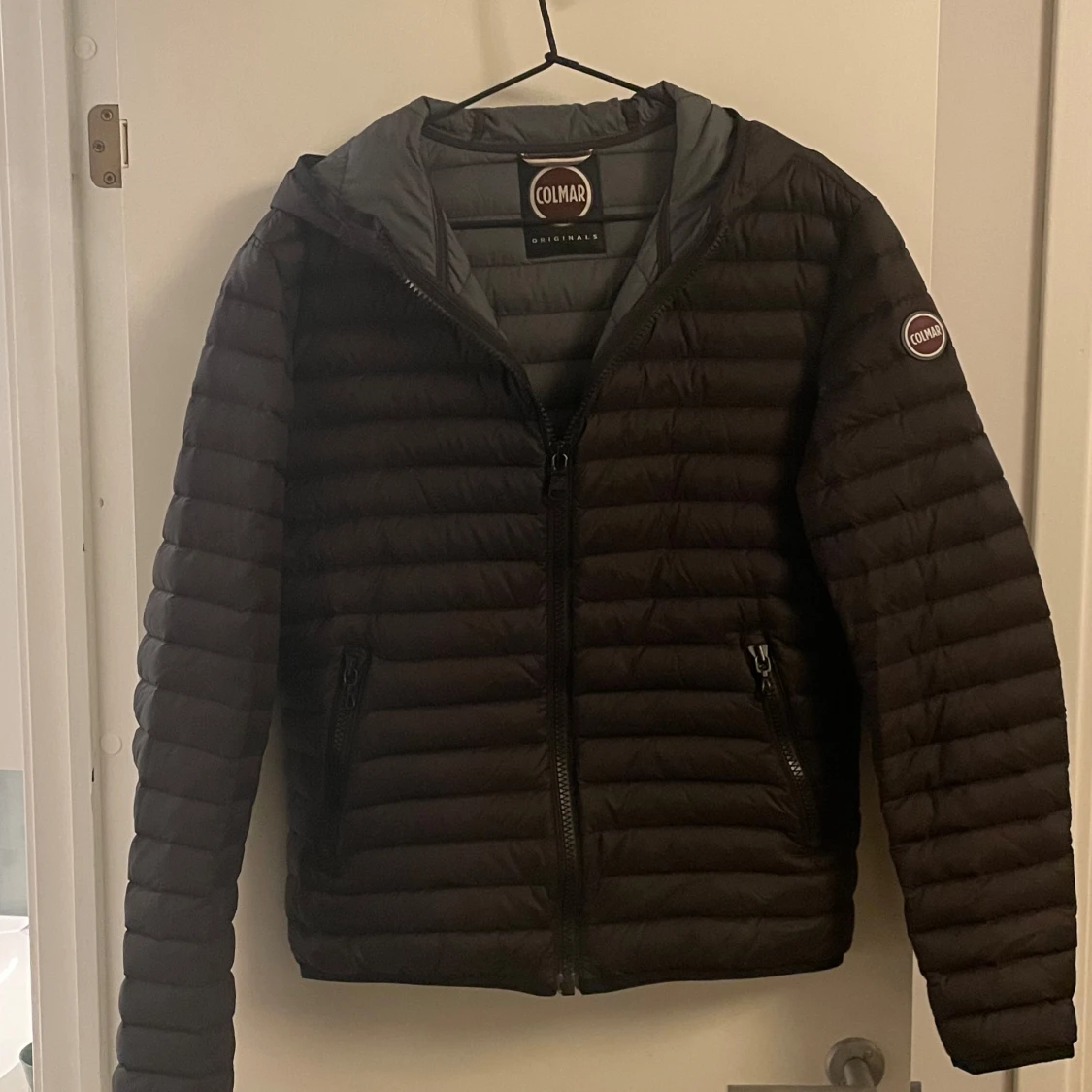 Svart dunjacka från Colmar - 90