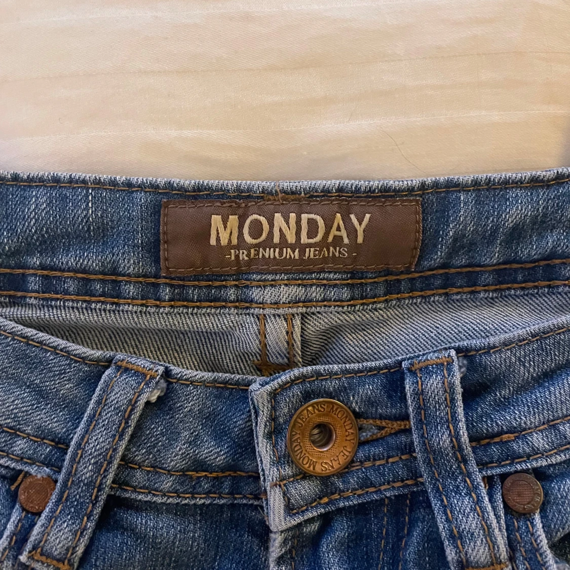 Low waist bootcut jeans - 90