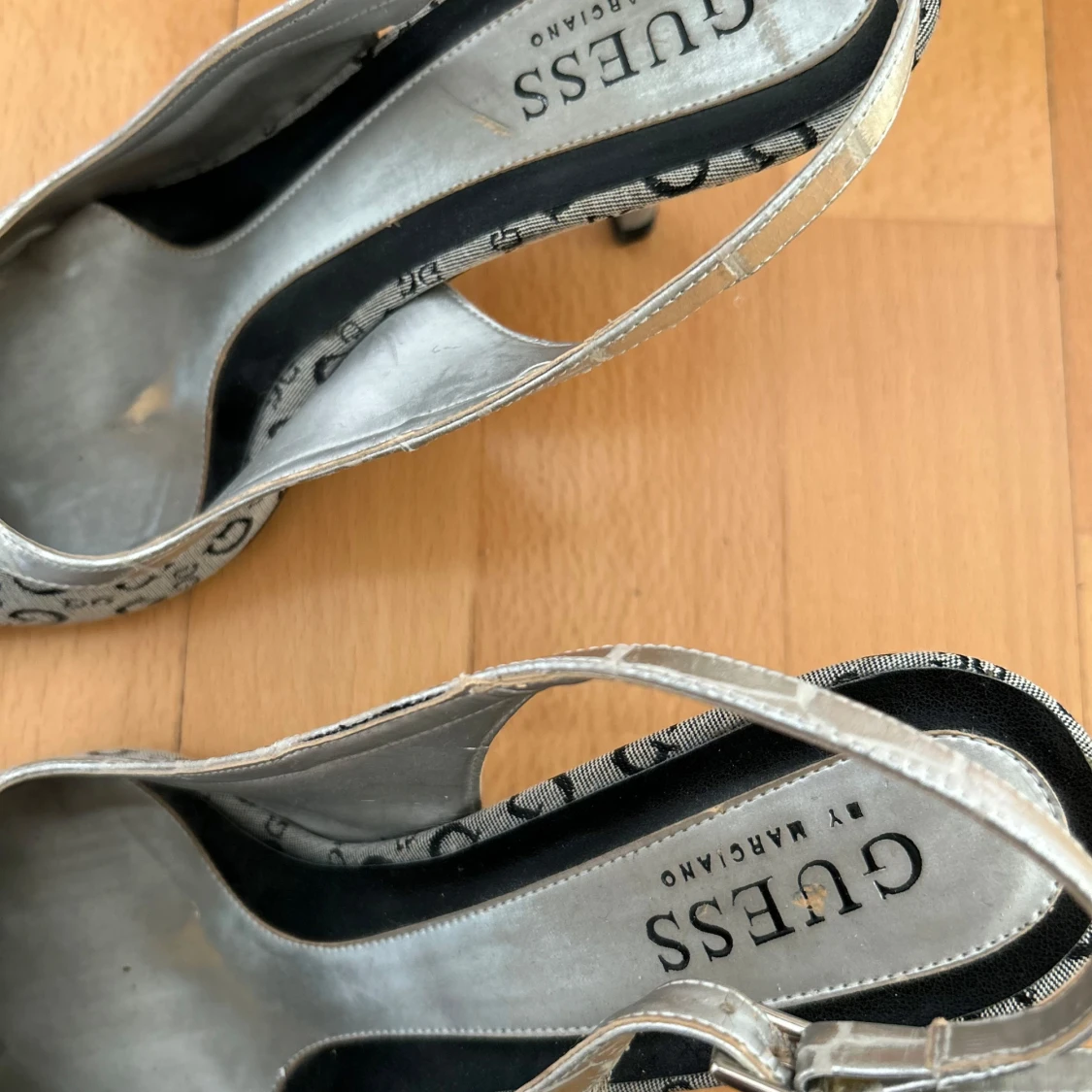 Klackskor - Guess - 92