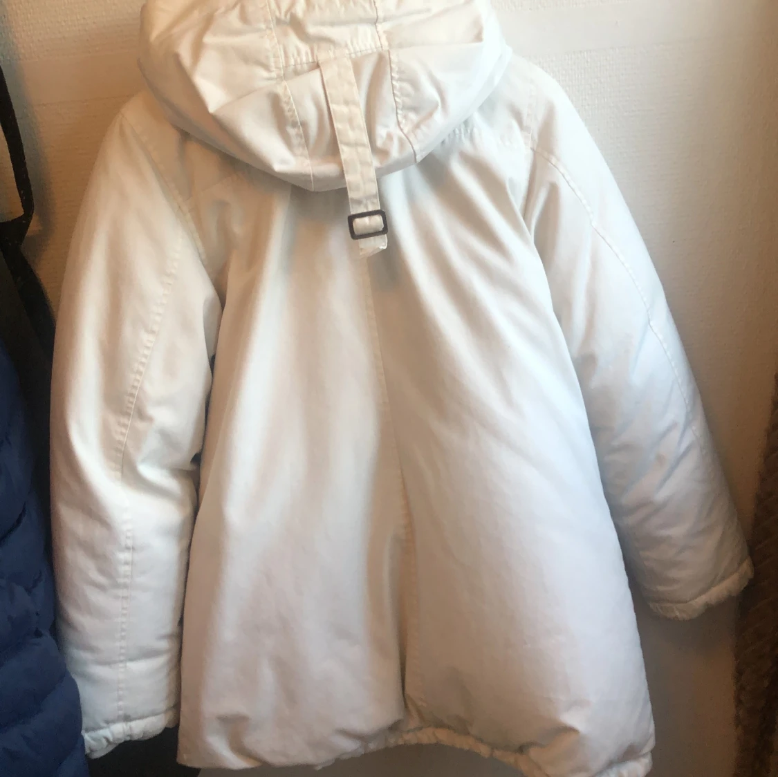 Vit dunjacka från Peak Performance - 92