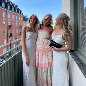 Balklänning🎀😍 - Intressekoll på min så så såå fina balklänning😍😍💗🎀 går att göra mindre så passar många storlekar! Använd en gång!