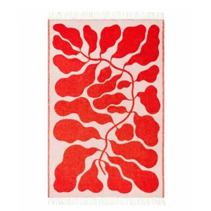 Filt - Säljer min härliga Klippan filt från Arket! Den har inte kommit till användning så som jag tänkte så kan lika gärna sälja den. Super hörlig rosa/röd färg i mysigt ull tyg! 